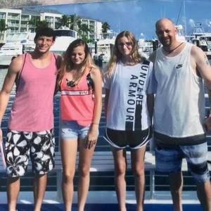 Meet your Posher, Corey